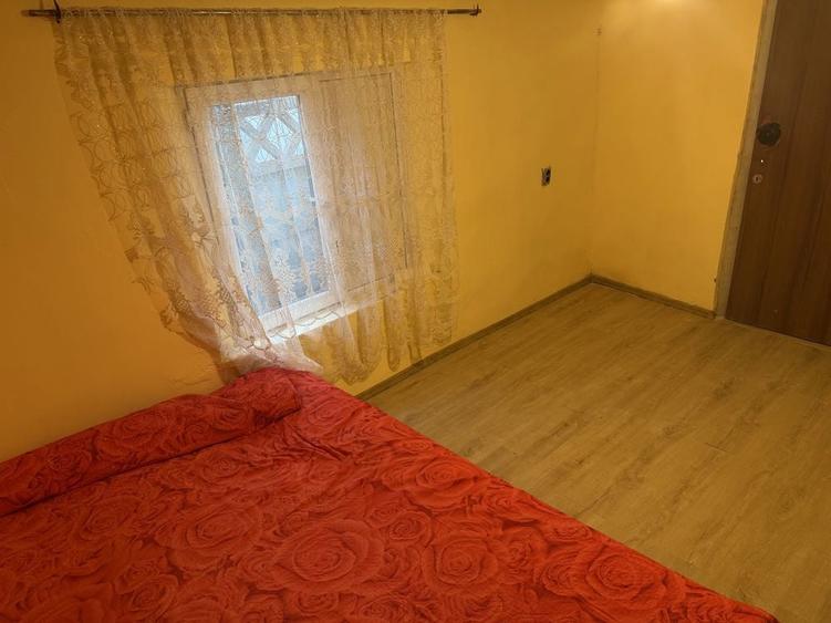 Casă cu 3 camere în Central