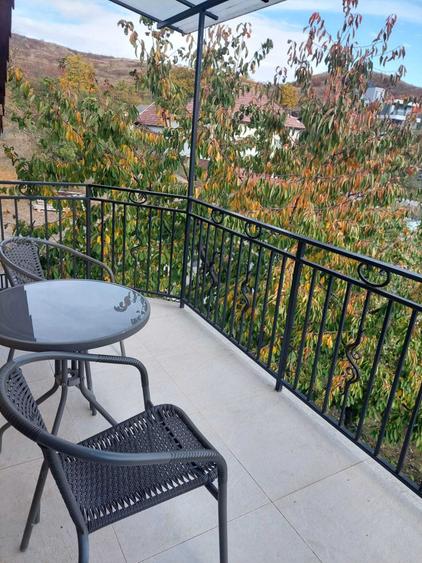 Apartament cu 2 camere decomandat în Borhanci