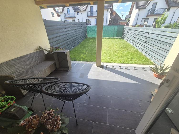 Duplex cu 3 camere cu Teren 250 Mp în Lisaura