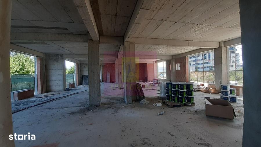 Spațiu comercial, de 330 mp, în Chiajna