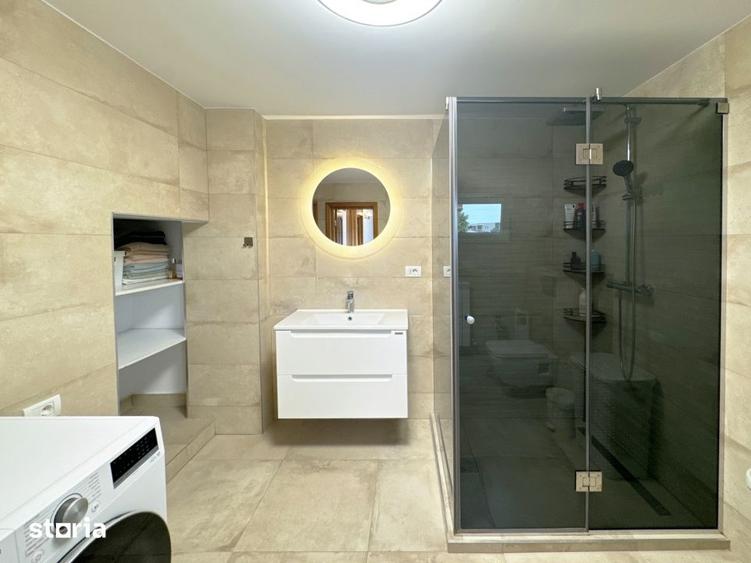 Apartament cu 3 camere semidecomandat în Tomis I