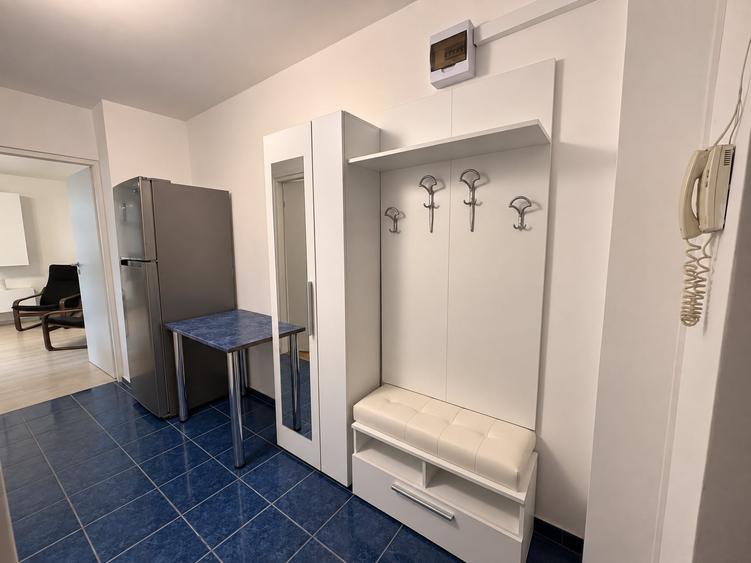 Apartament cu 2 camere semidecomandat în Doamna Ghica