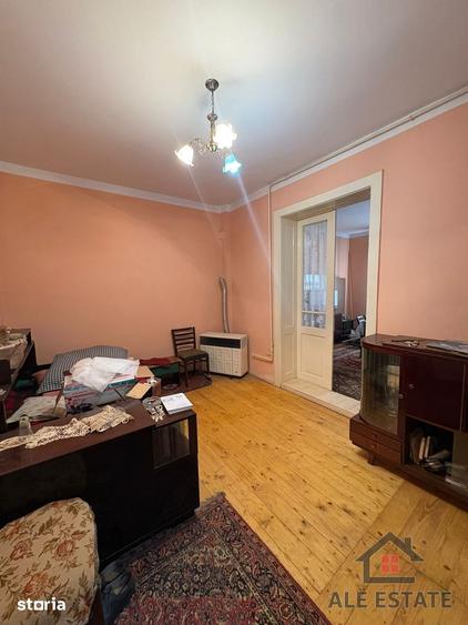 Casă cu 3 camere cu Teren 374 Mp în Central