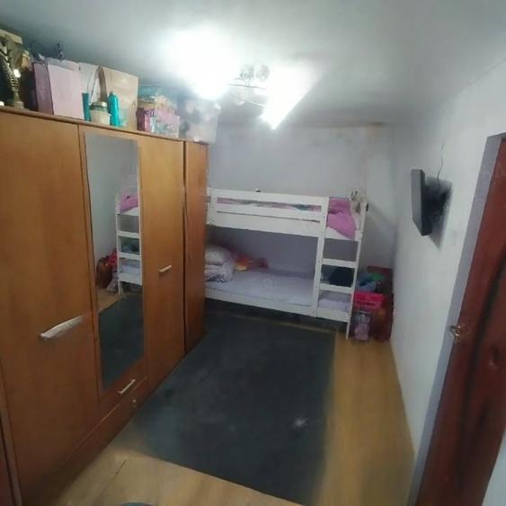 Apartament cu 3 camere semidecomandat, mobilat în Tătărași