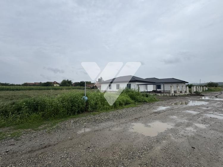Teren Construcții intravilan de 845 mp, în Veștem