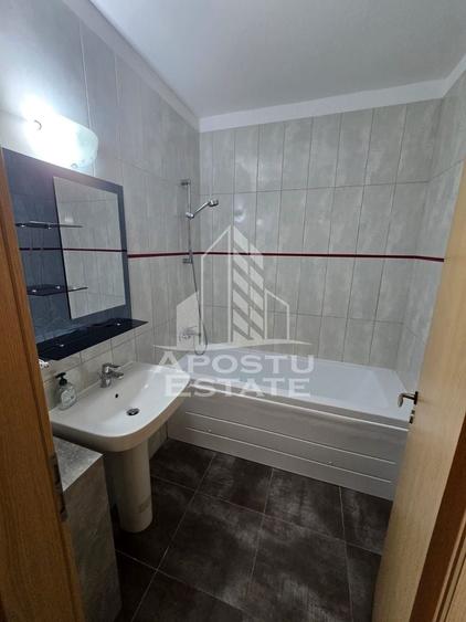 Apartament cu 2 camere semidecomandat, mobilat în Torontalului