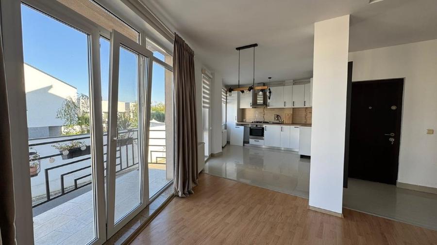 Apartament cu 2 camere decomandat, mobilat în Central