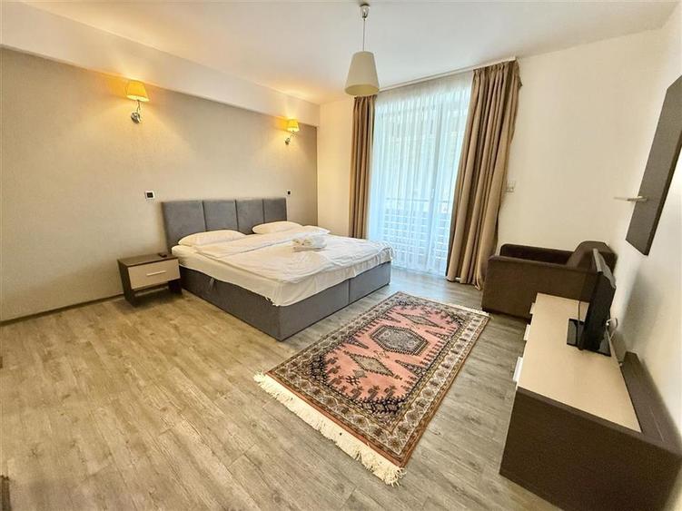 Apartament cu 3 camere decomandat, mobilat în Poiana Brașov