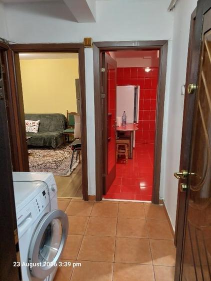 Apartament cu 2 camere decomandat în Eroii Revoluției