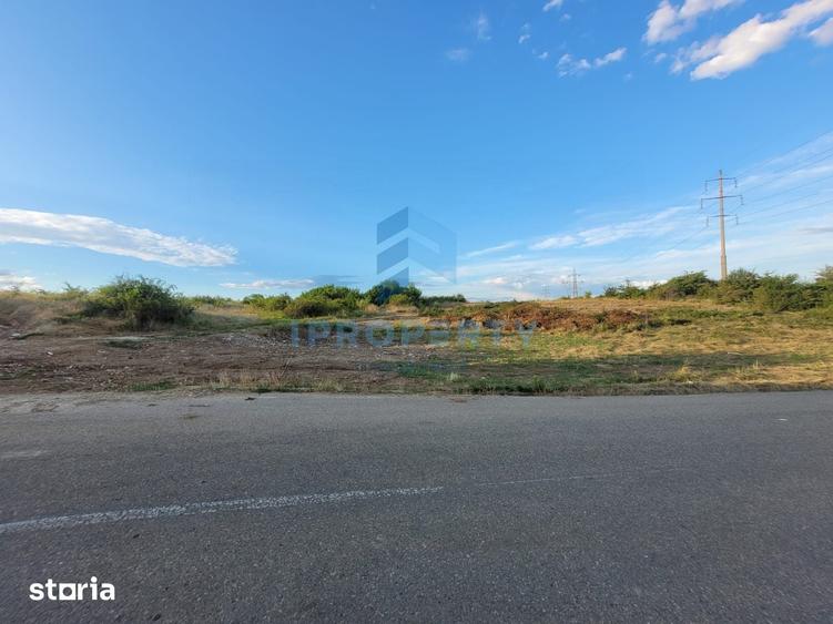 Teren de 2722 mp, în Războieni