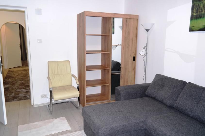 Apartament cu 2 camere decomandat în Brâncoveanu