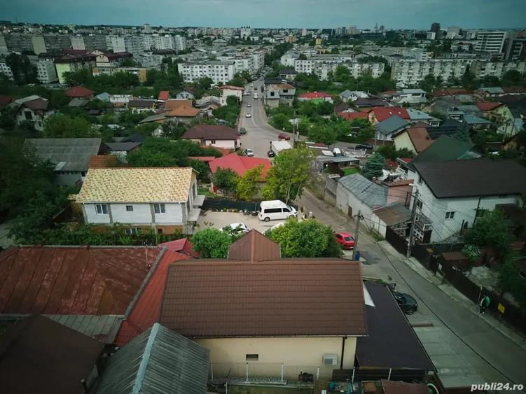 Casă cu 5 camere cu Teren 220 Mp în Galata