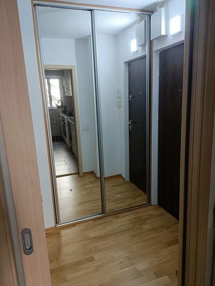 Apartament cu 3 camere decomandat în Panduri