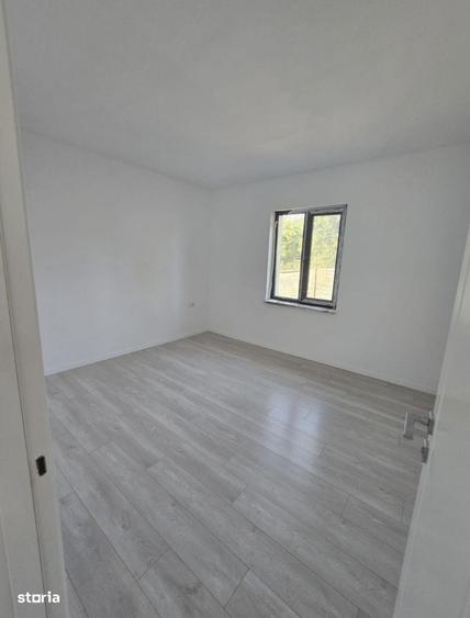 Casă cu 3 camere în Chicerea