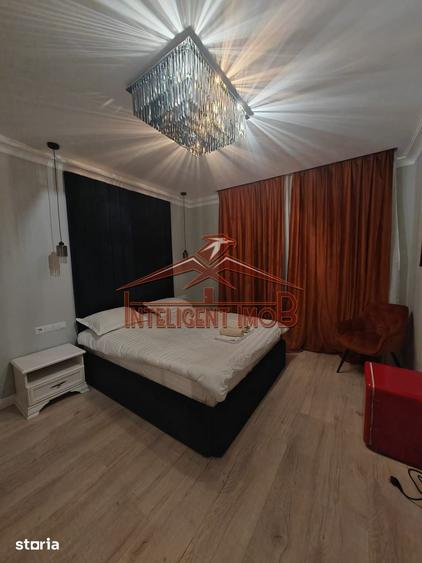 Casă cu 8 camere decomandat cu Teren 386 Mp în Turnișor