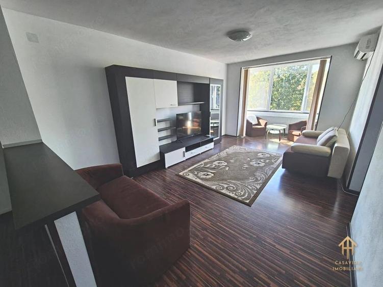 Apartament cu 2 camere decomandat în Central