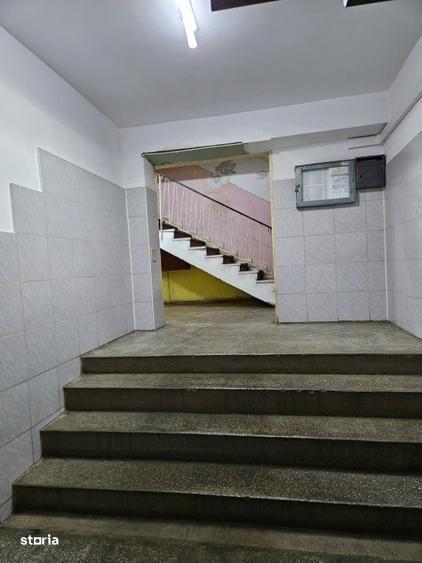 Garsonieră decomandată, mobilată în Gorjului