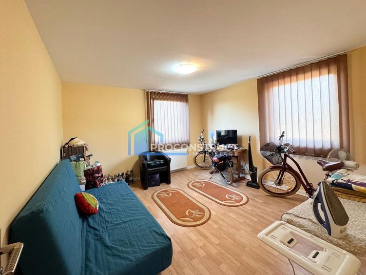 Casă individuală cu 9 camere cu Canalizare în Bogdăneștilor