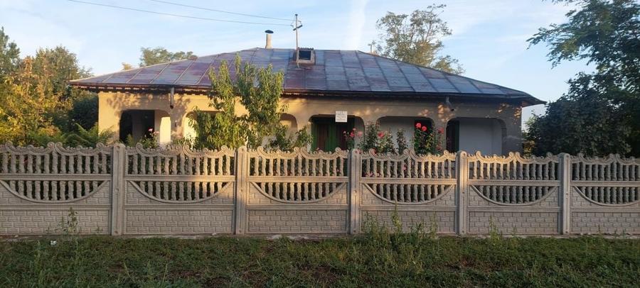 Casă cu 4 camere cu Teren 4623 Mp în Dedulești