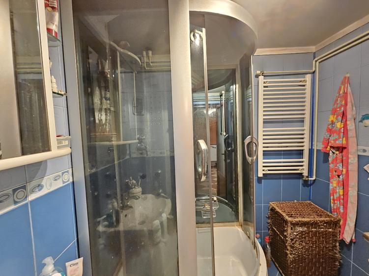 Casă individuală cu 4 camere cu Canalizare în Bucureștii Noi