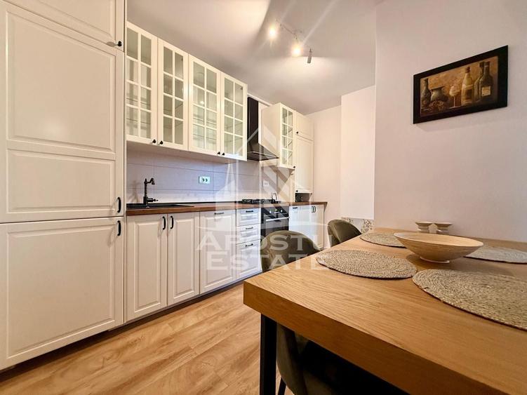 Apartament cu 2 camere semidecomandat, mobilat în Aradului