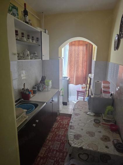 Garsonieră decomandată în Central