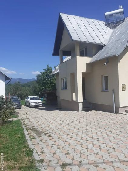 Casă cu 3 camere în Valea Mare