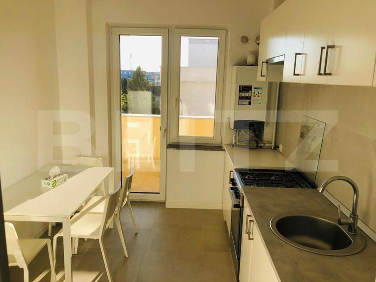 Apartament cu 2 camere decomandat, mobilat în Central