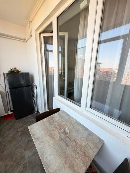 Apartament cu 2 camere decomandat, mobilat în Roșu