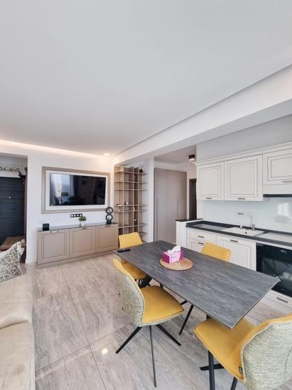 Apartament cu 2 camere semidecomandat, mobilat în Vest
