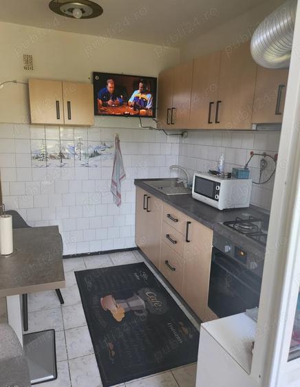 Apartament cu 3 camere decomandat în Tătărași