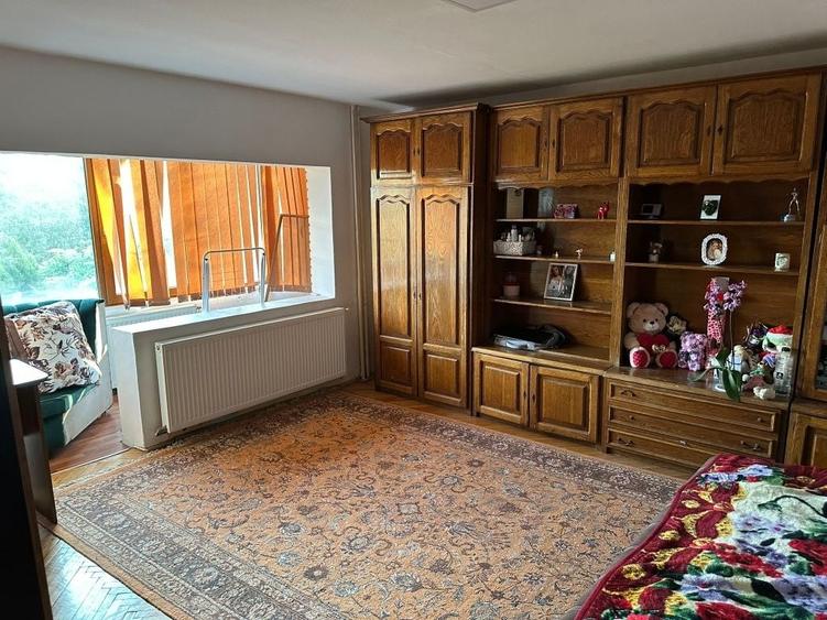Inchiriez apartament cu doua camere - 3