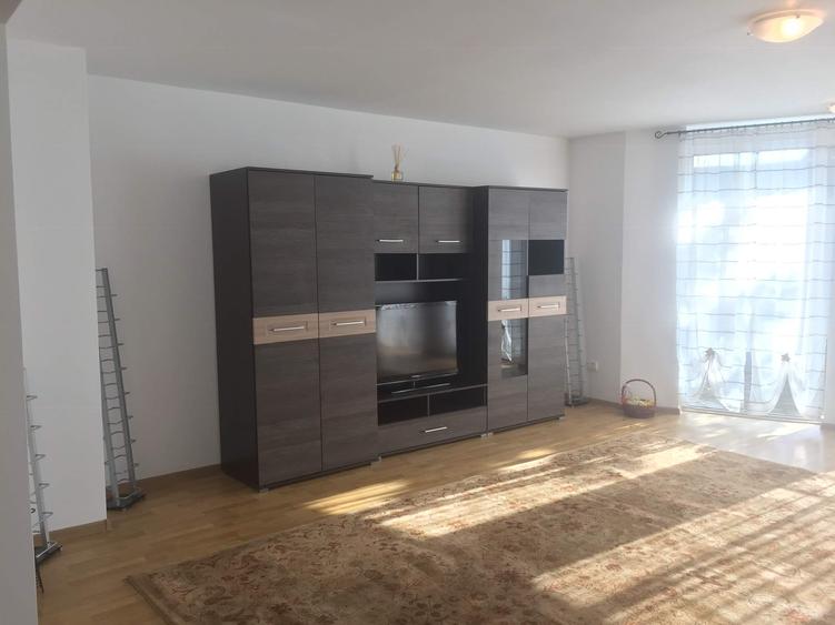 Duplex cu 4 camere cu Canalizare în Trei Stejari