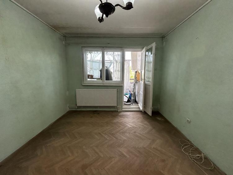 Apartament cu 2 camere semidecomandat în Gara