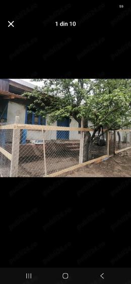 Casă cu 5 camere cu Teren 5400 Mp în Floreni