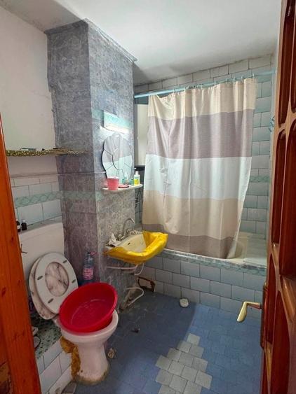 Apartament cu 2 camere semidecomandat în Piața