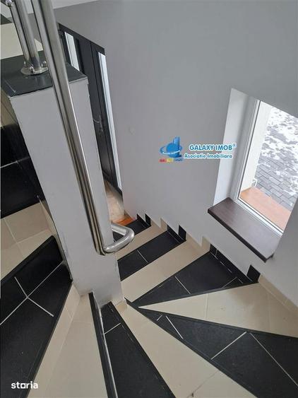 Casă cu 5 camere cu Teren 500 Mp în Prundu