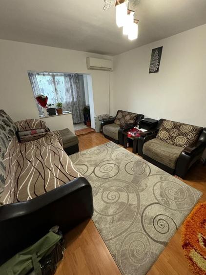 Apartament cu 2 camere decomandat în Exterior Vest