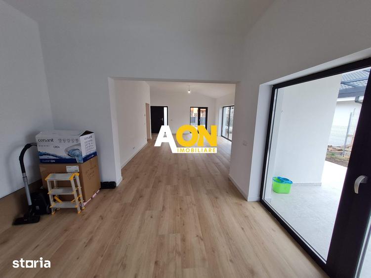 Casă cu 3 camere cu Teren 380 Mp în Micești