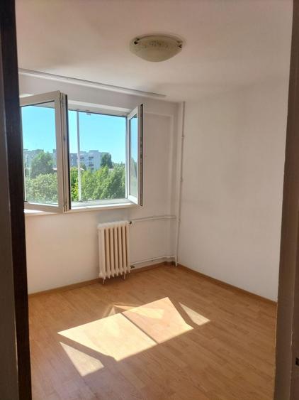 Apartament cu 2 camere decomandat în Brâncoveanu