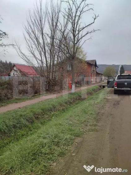 Teren intravilan, 3000 mp, zona Madaras - 7