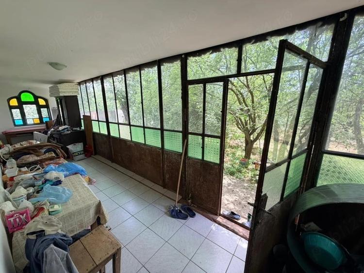 Casă cu 2 camere cu Teren 1192 Mp în Mischii