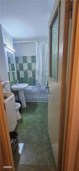 Garsonieră decomandată în Rovine
