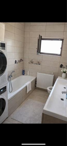Casă cu 3 camere cu Teren 300 Mp în Central