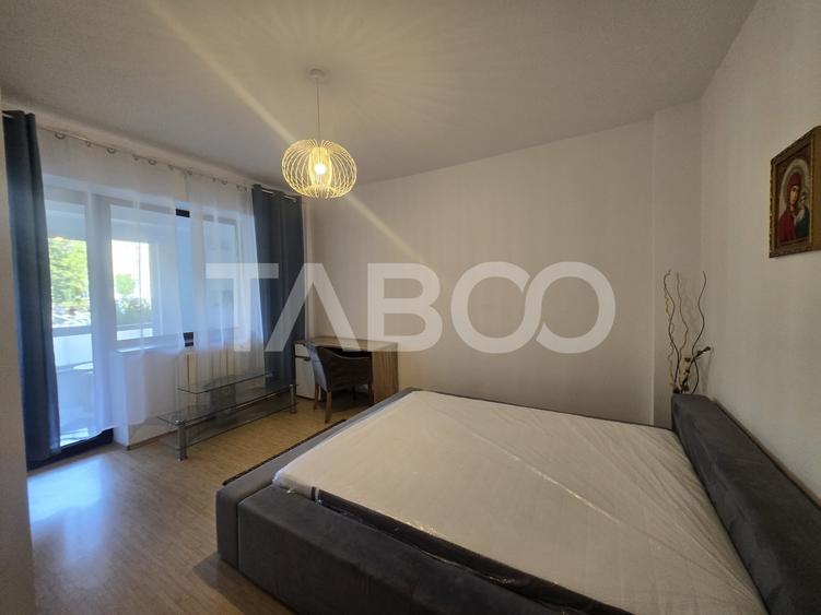 Apartament cu 4 camere decomandat, mobilat în Mihai Viteazul
