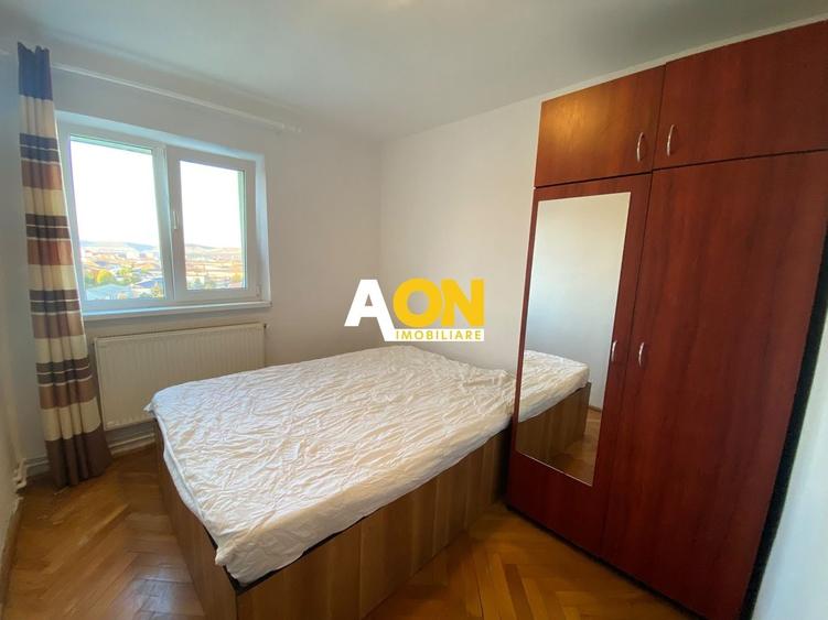 Apartament cu 3 camere decomandat, mobilat în Cetate