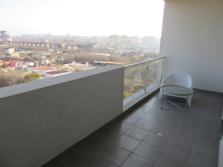 Apartament cu 2 camere semidecomandat, mobilat în Fundeni