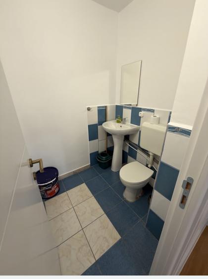 Apartament cu 3 camere decomandat, mobilat în Lujerului