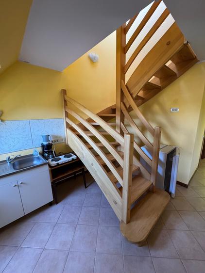 Apartament cu 3 camere decomandat, mobilat în Cioplea