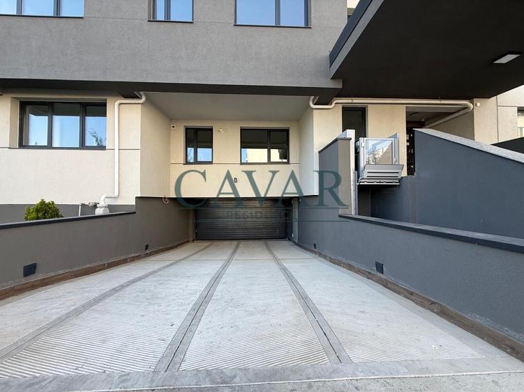 Apartament cu 3 camere decomandat în Apărătorii Patriei